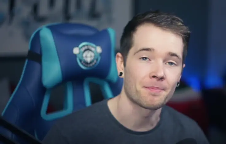 Which Chair does DANTDM use?